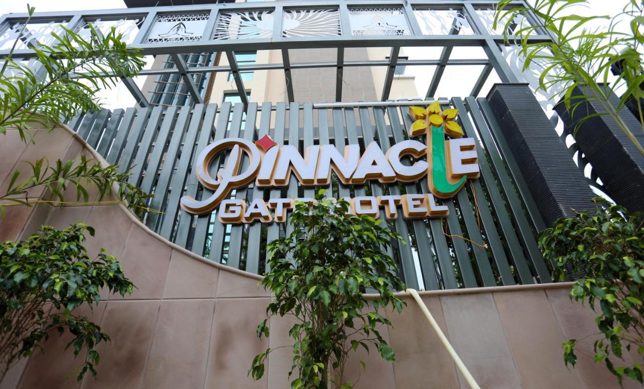 The Pinnacle Inn Sarnath Varanasi Exterior foto