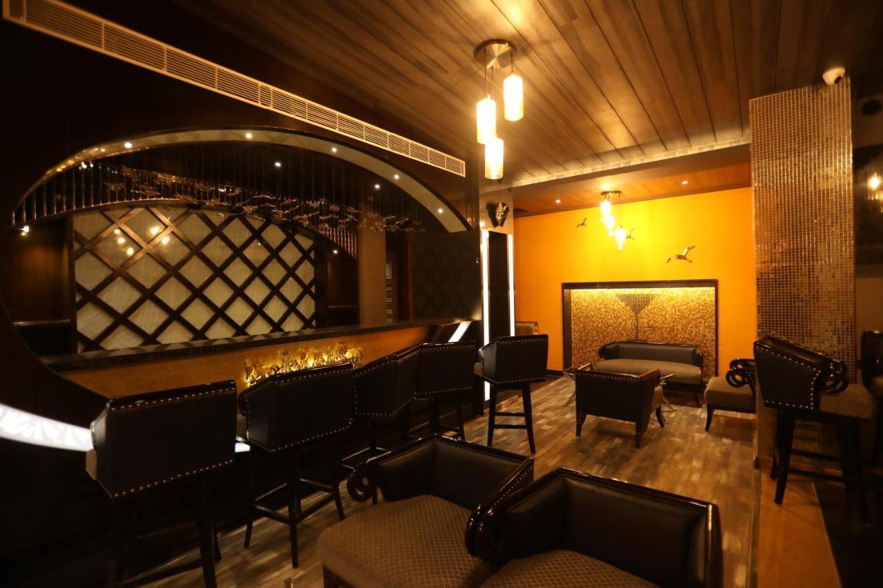 The Pinnacle Inn Sarnath Varanasi Exterior foto